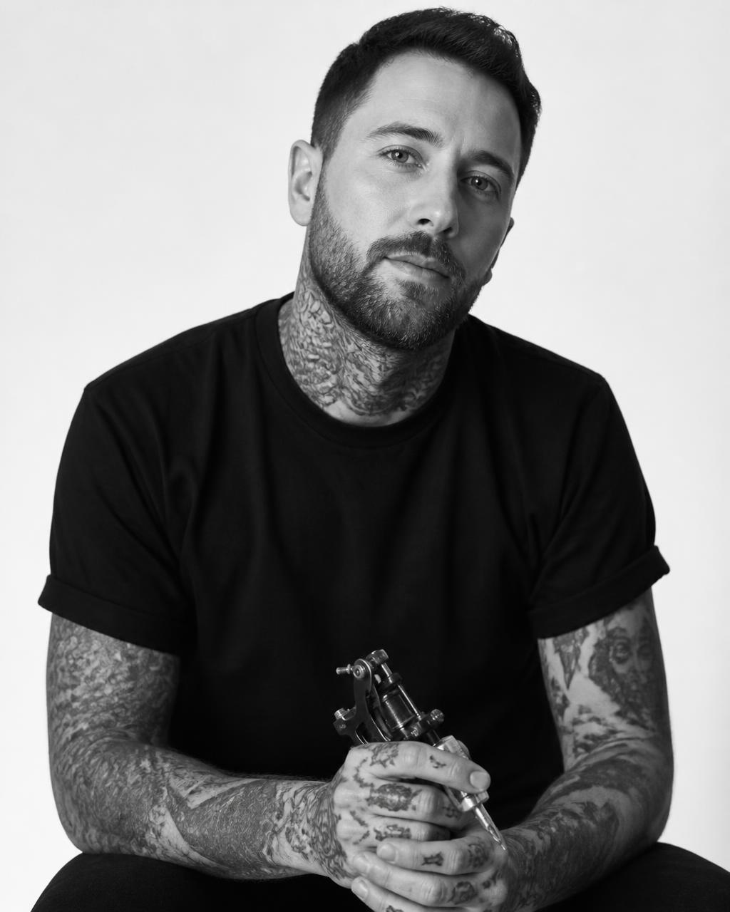 Retrato do tatuador FELIPE SASO